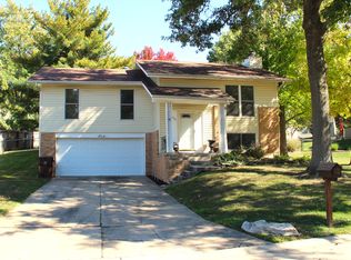 306 Driftwood Ln, Saint Peters, MO 63376
