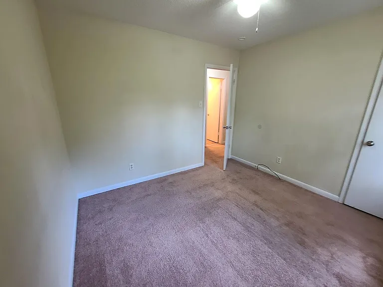 612 Platinum St — Photo 18