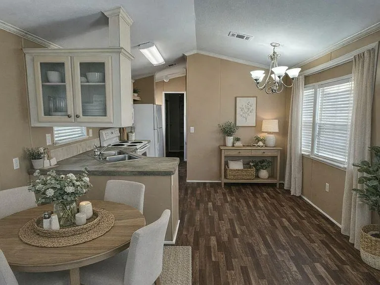 Avon Park Village II — Photo 101