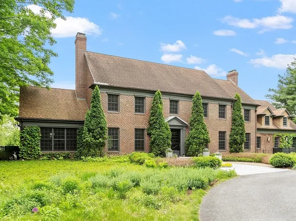 236 Lincoln Rd, Lincoln, MA 01773