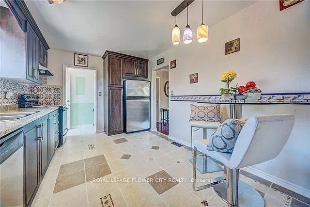 3 bed, $3,400 — Photo 4