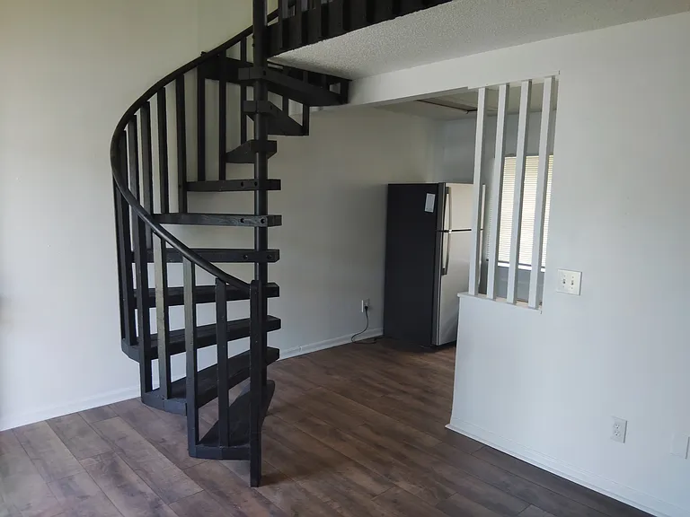 2122 Bradford St #526 — Photo 4