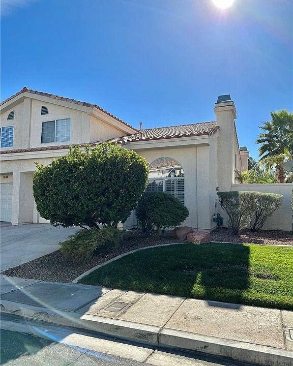 1st image of 7967 Dorinda Ave #1