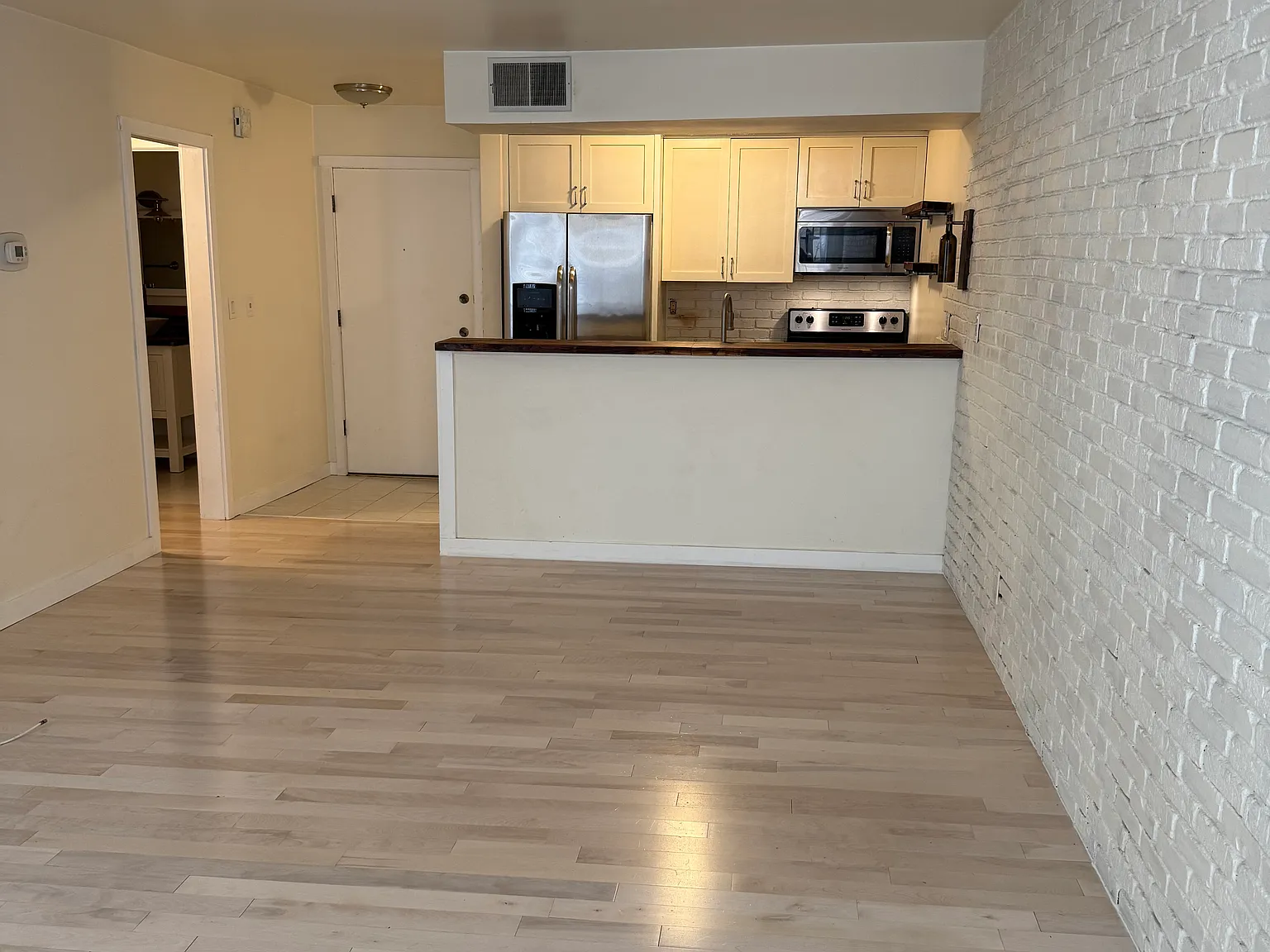 1 bed, 664 sqft, $2,600 — Photo 2