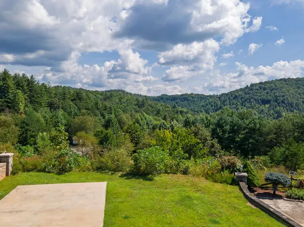 328 Sunset View Trl, Franklin, NC 28734