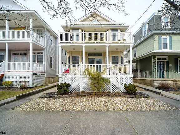2nd image of 1534 Asbury Ave #B