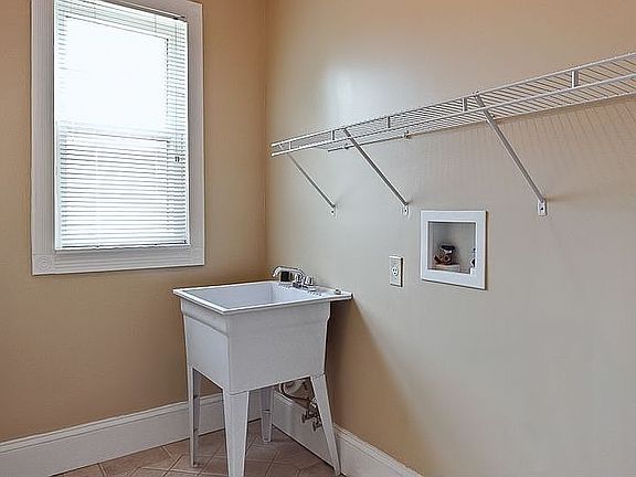 2nd Floor Laundry Room