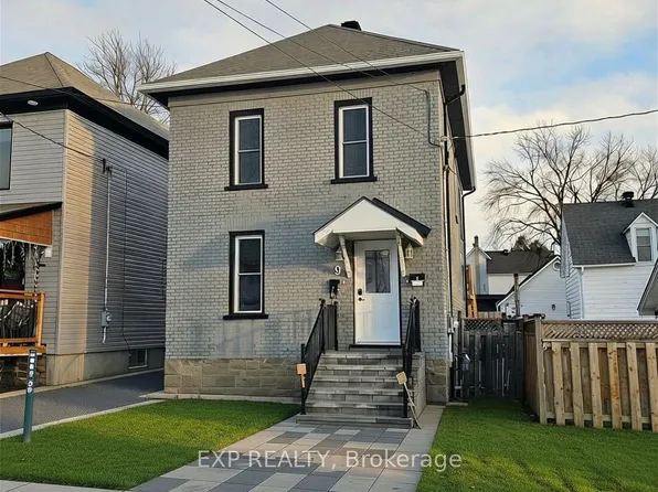 9 Kent St #A, Smiths Falls, ON K7A 1B5