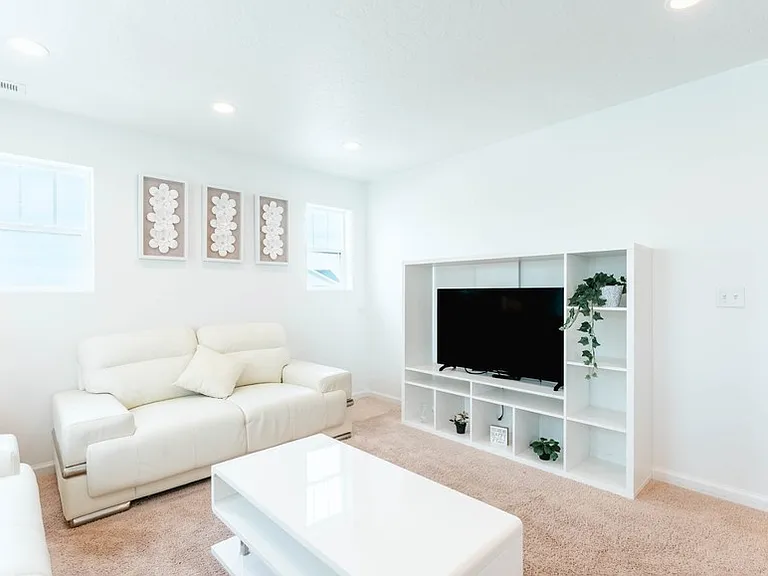 431 W Palomino Way — Photo 10