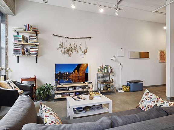 3rd image of 250 Park Ave Unit 511
