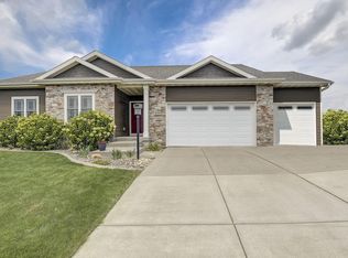 919 Rumley Run, Deforest, WI 53532