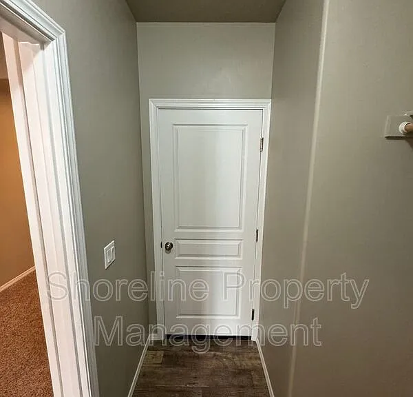 511 Diamond Lake St — Photo 56