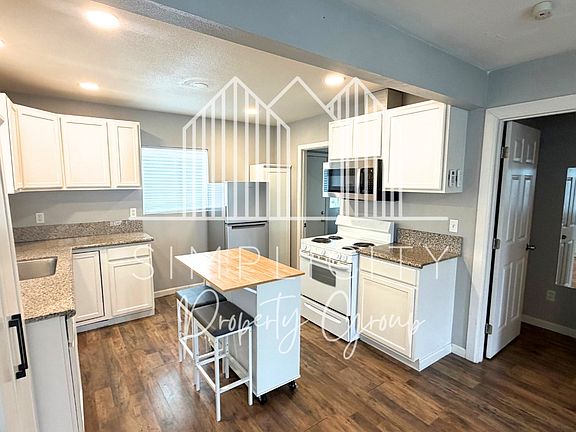 4th image of 5631 Tully Rd #1