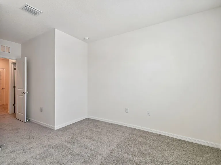 32935 Regent Canal St — Photo 45