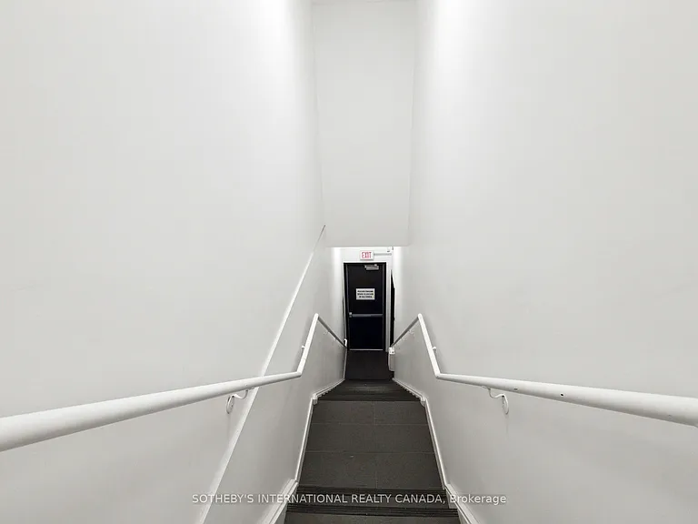 433 Parliament St #201 — Photo 13