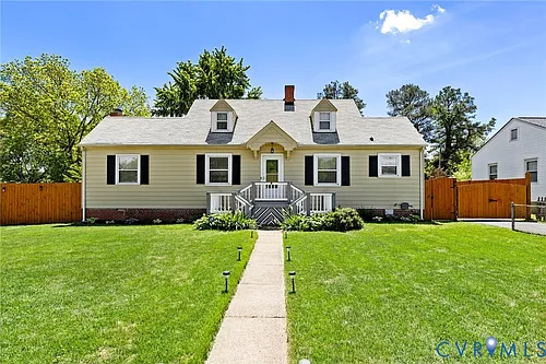 2317 Carlisle Ave Photo 1