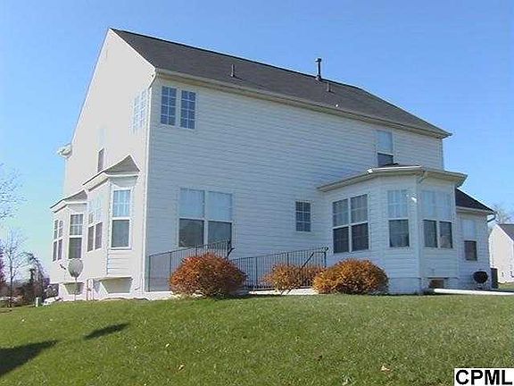 2nd image of 123 Stonebridge Dr