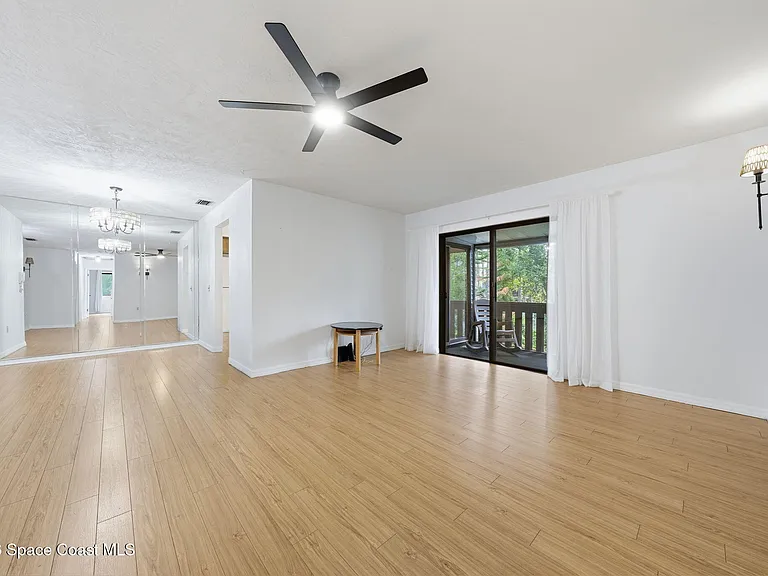 9020 York Ln #10H — Photo 8