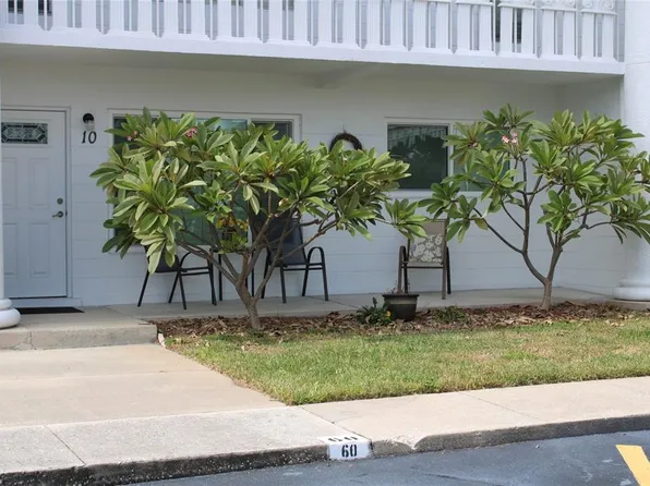 2454 Australia Way E APT 10, Clearwater, FL 33763