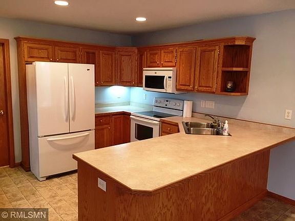 3rd image of 1517 Sequoia Ln