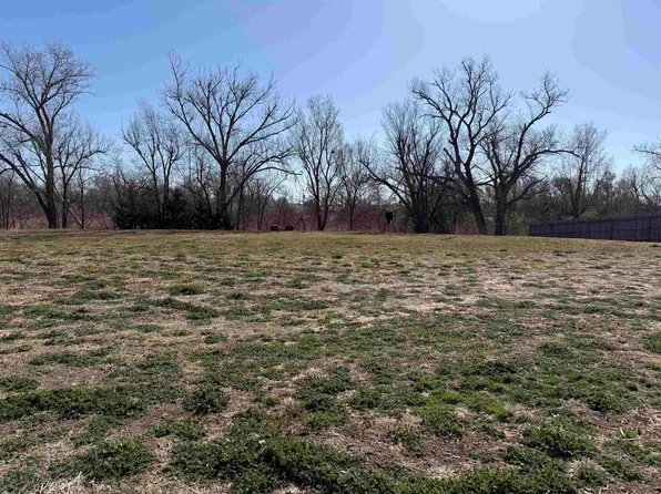 6131 Edgewater Dr, Woodward, OK 73801