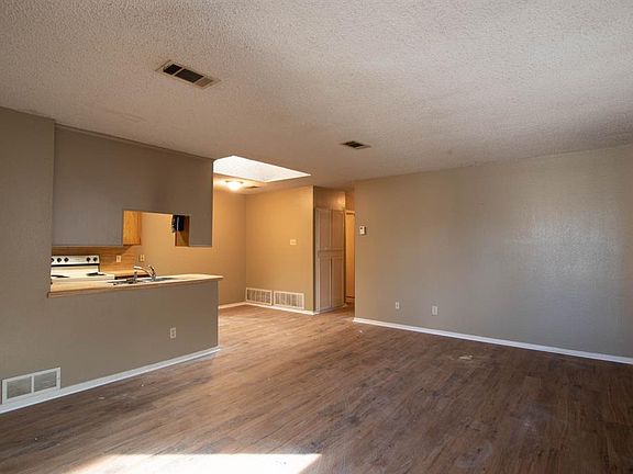 3rd image of 2309 Woodmont Trl #2311
