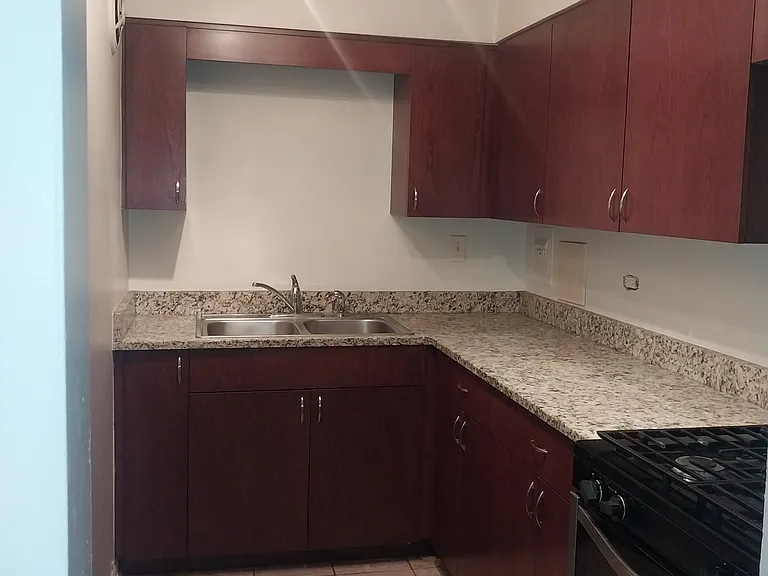 5701 W Washington Blvd #2F — Photo 6