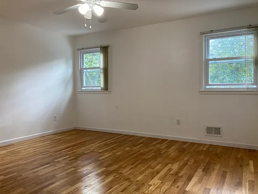 Rented by E House Realty & Management Inc. | media 22