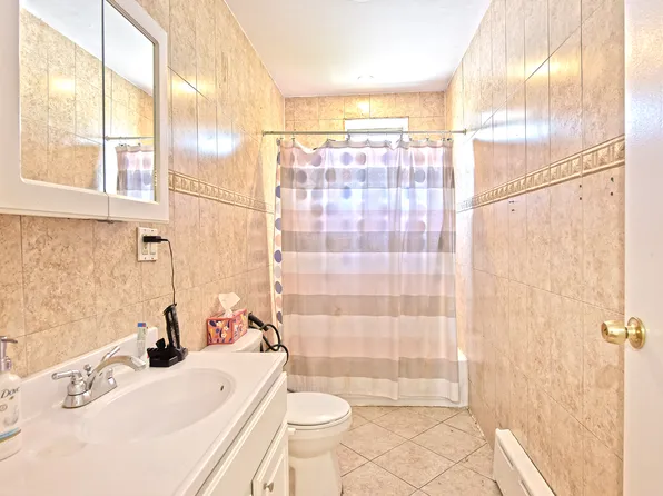 1229 East 37th Street image 11 of 23