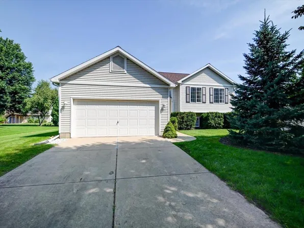 201 Vista Drive, Cottage Grove, WI 53527