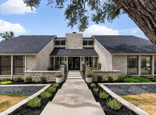 620 Post Oak Dr, Dripping Springs, TX 78620
