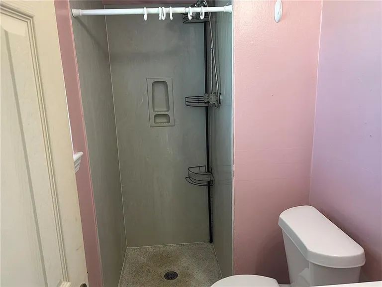 725 Oakwood Dr — Photo 15