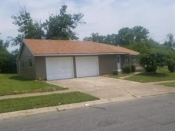 3rd image of 4983 Gardendale Ave