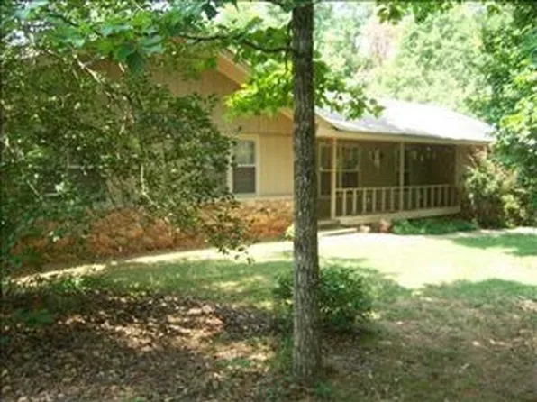 215 High Point Forest Dr, Covington, GA 30016
