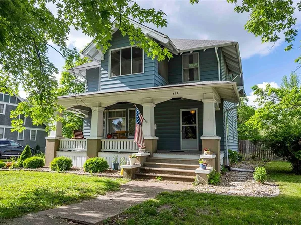 122 Stoddard St, Monroe City, MO 63456