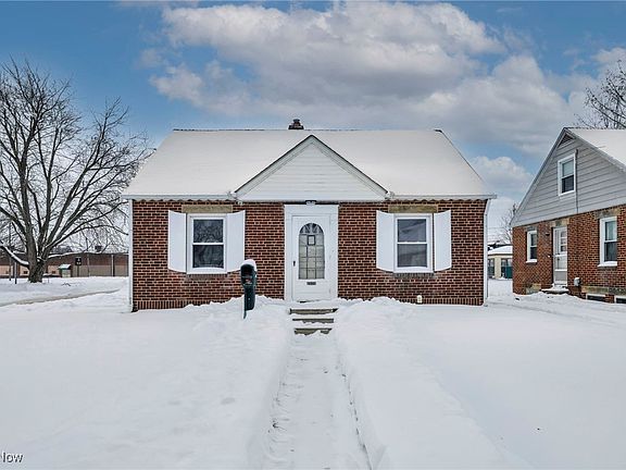 2nd image of 1078 Lindsay Ave