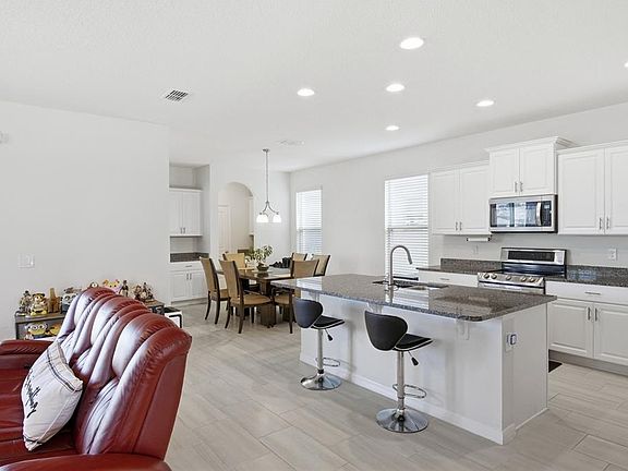 3rd image of 16098 Mangrove Rd