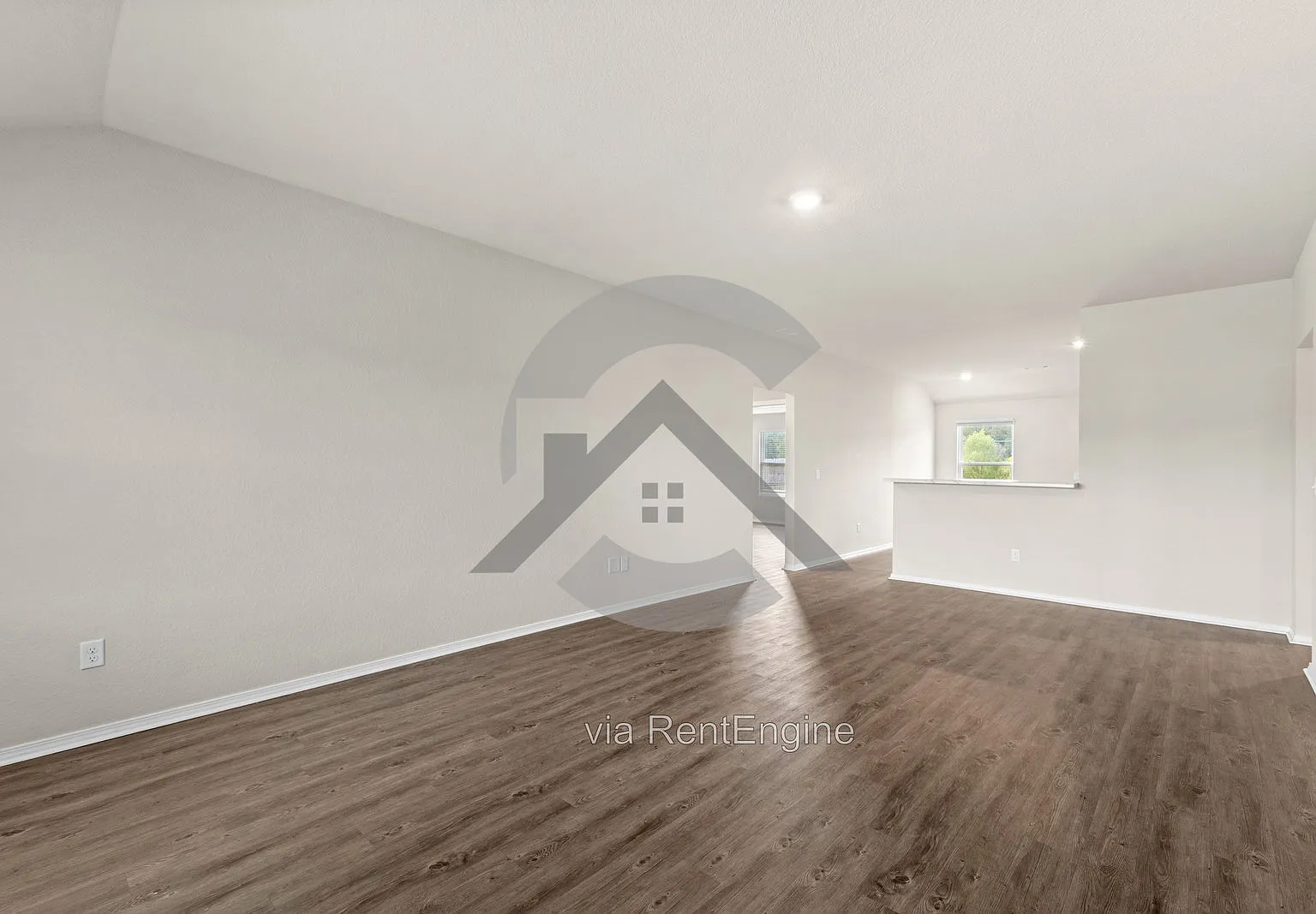 4 bed, 2.0 bath, 1564 sqft, $1,650 — Photo 3