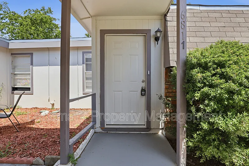 2 bed, 2.0 bath, 1500 sqft, $1,500 — Photo 4