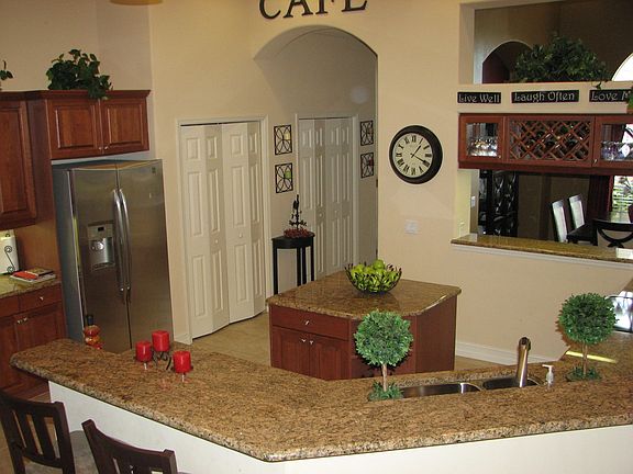Kitchen (open and usable space)