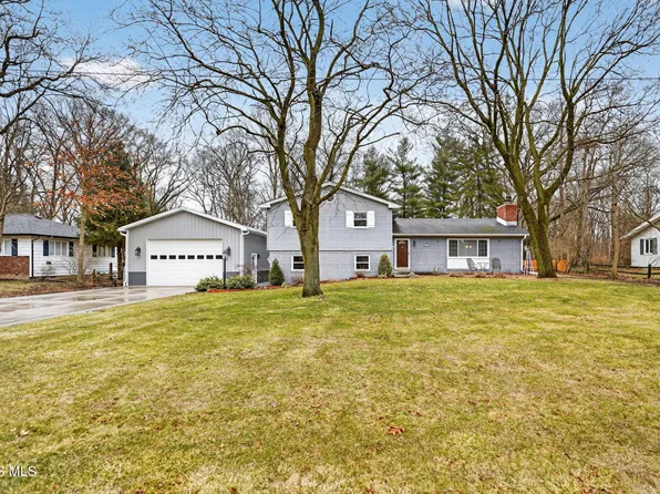 5924 Brookson Rd, Sylvania, OH 43560