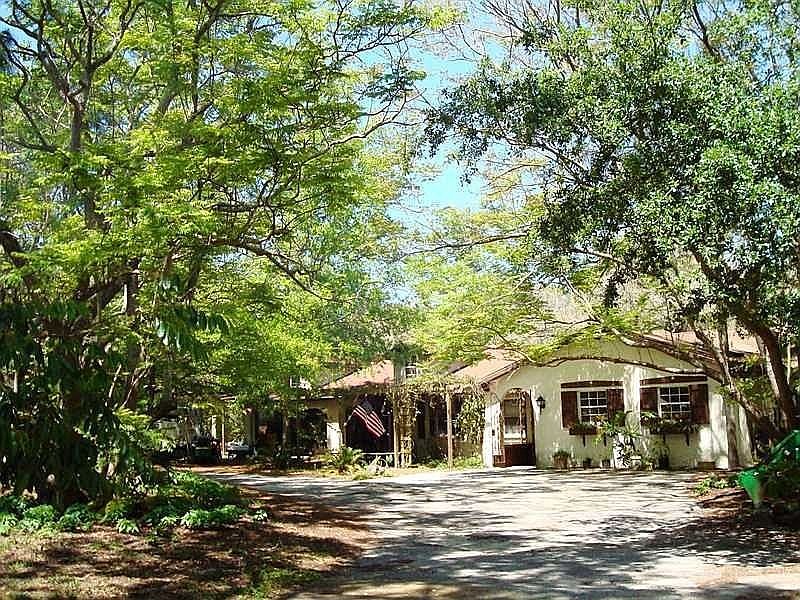 1st image of 10813 Shady Dr