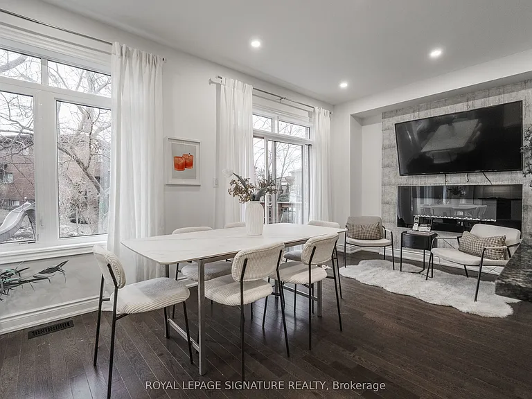 14 Queen Mary Ct — Photo 5