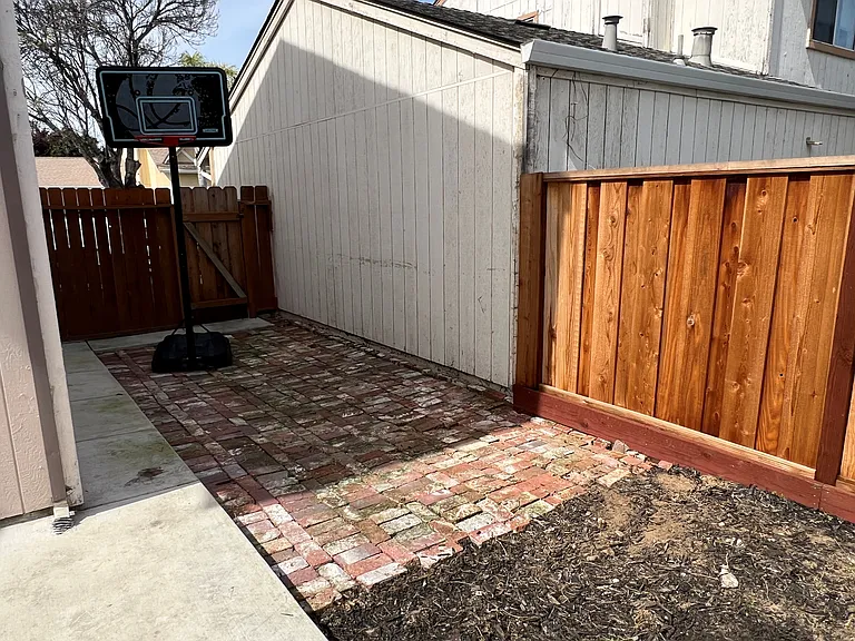 5354 Meadow Wood Ln — Photo 15