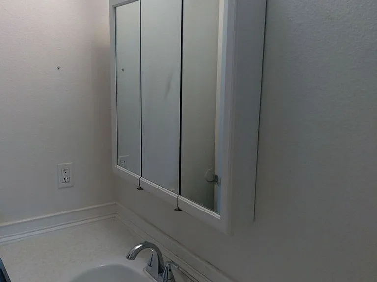 70 NW 4th St #34 — Photo 50