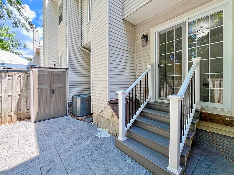 6623 Sky Blue Ct — Photo 11