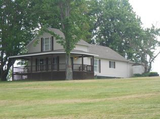 525 Robinfield Rd, Frenchburg, KY 40322