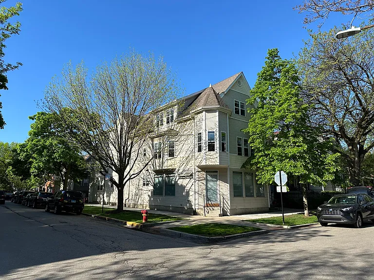 1901 W George St #1 — Photo 21