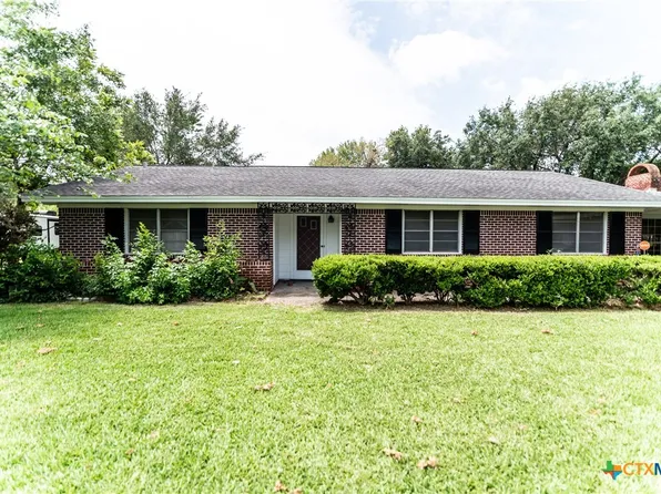 403 Laurel Ave, Victoria, TX 77901
