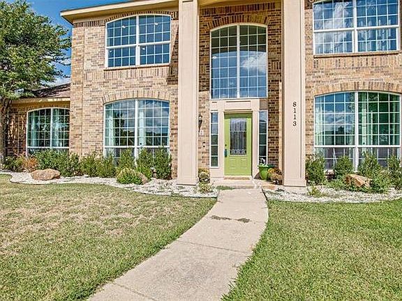 2nd image of 8113 Luna Dr